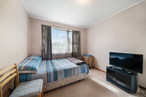 Photo of property in 80 Riverpark Crescent, Henderson, Auckland, 0610