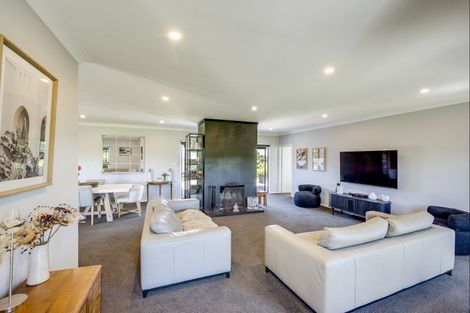 Photo of property in 77 Algernon Road, Longlands, Hastings, 4172