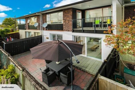 Photo of property in 1/744 Te Atatu Road, Te Atatu Peninsula, Auckland, 0610