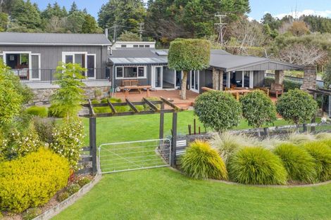 Photo of property in 12 Denton Road, Levin, 5571
