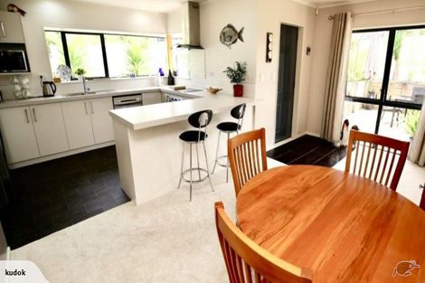 Photo of property in 215 Grandview Road, Grandview Heights, Hamilton, 3200