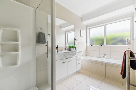 Photo of property in 9 Margrain Close, Huntington, Hamilton, 3210