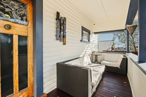 Photo of property in 64 Cutfield Road, New Plymouth, 4310