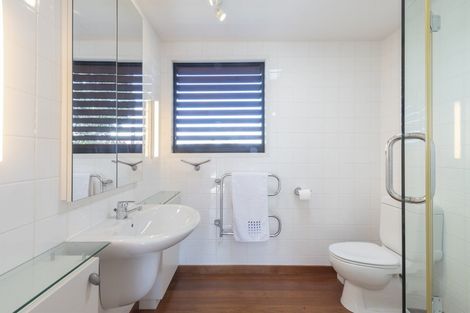 Photo of property in 32 The Southern Isle, Omaha, 0986