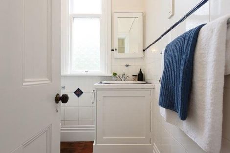 Photo of property in 57 Central Terrace, Kelburn, Wellington, 6012