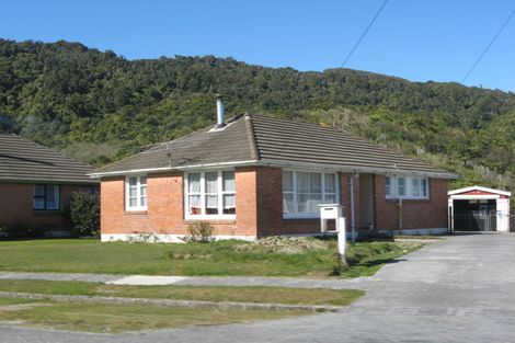 Photo of property in 67 Richmond Street, Cobden, Greymouth, 7802