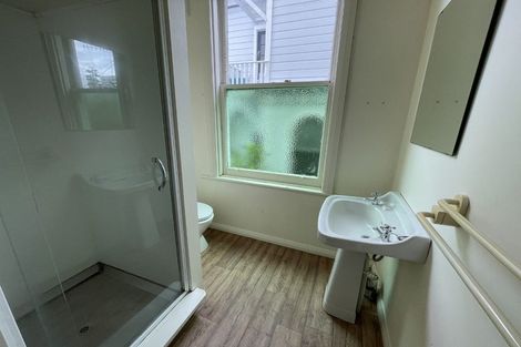 Photo of property in 1/14 Clifton Terrace, Kelburn, Wellington, 6012