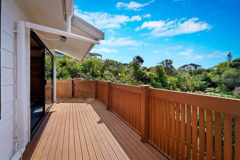 Photo of property in 2/18 Clensmore Place, Torbay, Auckland, 0630