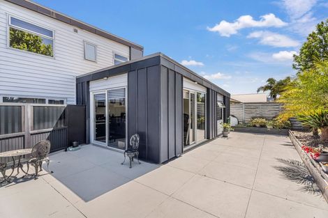 Photo of property in 7 Mermaid Place, Whitianga, 3510