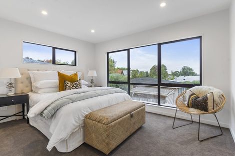 Photo of property in 19a Arosa Place, Forrest Hill, Auckland, 0620