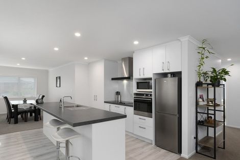 Photo of property in 117 Penetaka Heights, Pyes Pa, Tauranga, 3112