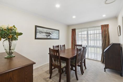 Photo of property in 2 Roselawn Lane, Pahurehure, Papakura, 2113