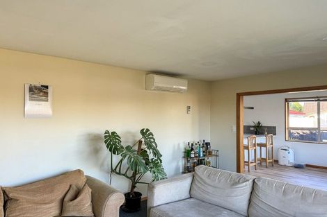 Photo of property in 48 Oldwood Street, Bishopdale, Christchurch, 8053