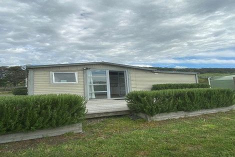 Photo of property in 175 Derham Road, Te Horo, Otaki, 5581