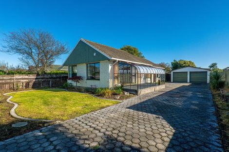 Photo of property in 10 Masham Road, Broomfield, Christchurch, 8042