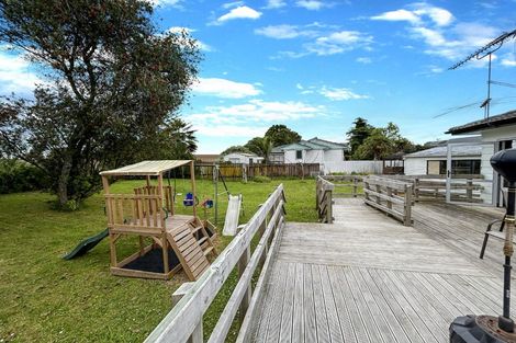 Photo of property in 23 Lipton Grove, Opaheke, Papakura, 2113