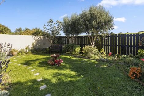 Photo of property in 12/17u Randwick Crescent, Moera, Lower Hutt, 5010