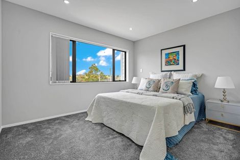 Photo of property in 12 Sheralee Place, Bucklands Beach, Auckland, 2014