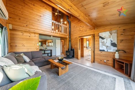 Photo of property in 19a Miromiro Road, Normandale, Lower Hutt, 5010