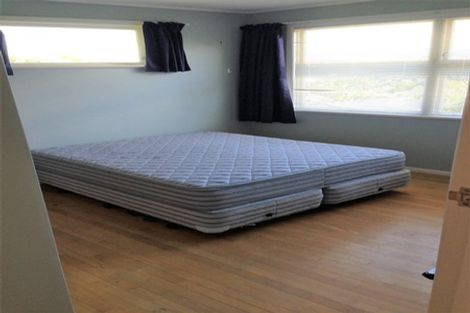 Photo of property in 72 Beazley Avenue, Paparangi, Wellington, 6037