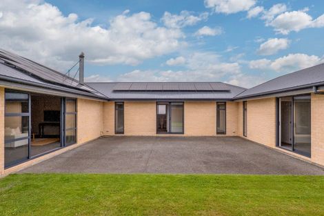 Photo of property in 9 Cressy Place, Darfield, 7510