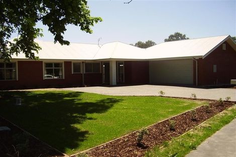 Photo of property in 4 Linden Grove Avenue, Hillmorton, Christchurch, 8024