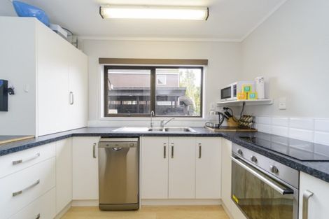 Photo of property in 6/341 College Street, West End, Palmerston North, 4410