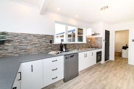 Photo of property in 6 Anakiwa Street, Kelvin Grove, Palmerston North, 4414