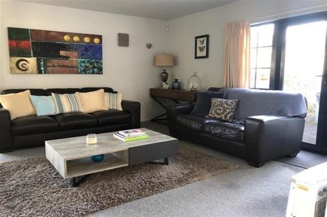 Photo of property in 3b Waitemata Road, Hauraki, Auckland, 0622