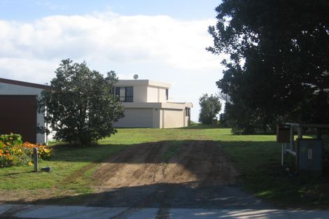 Photo of property in 332 Kenwood Drive, Matarangi, Whitianga, 3592