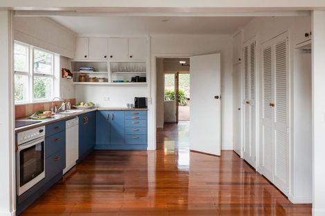 Photo of property in 137 Hinemoa Street, Birkenhead, Auckland, 0626