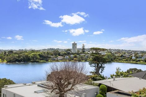 Photo of property in 8/258 Hurstmere Road, Takapuna, Auckland, 0622