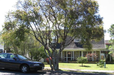 Photo of property in 2 Naviti Place, Browns Bay, Auckland, 0630