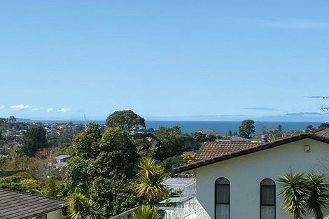 Photo of property in 96 Langana Avenue, Browns Bay, Auckland, 0630