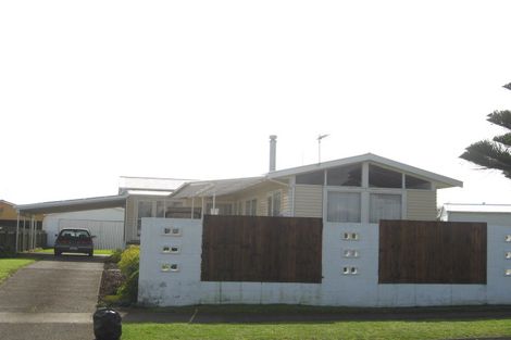 Photo of property in 3 Newbury Place, Waitara, 4320