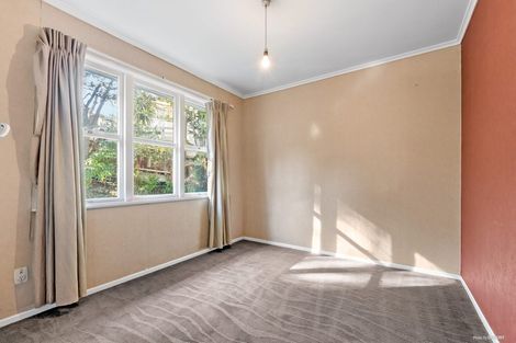 Photo of property in 25 Edmonton Road, Henderson, Auckland, 0612