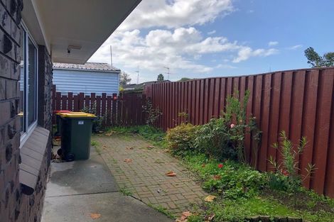 Photo of property in 2/8 Parera Place, Papatoetoe, Auckland, 2025
