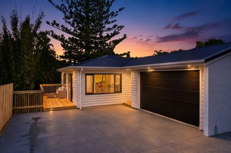 Photo of property in 52a Glamorgan Drive, Torbay, Auckland, 0630