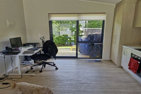 Photo of property in 7 Kapuka Road, Mangere Bridge, Auckland, 2022