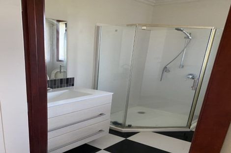 Photo of property in 214a Hillcrest Road, Hillcrest, Hamilton, 3216