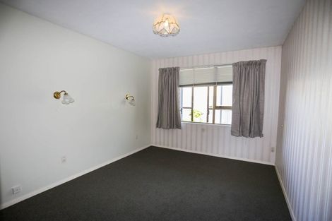Photo of property in 2/13 Main South Road, Sockburn, Christchurch, 8042