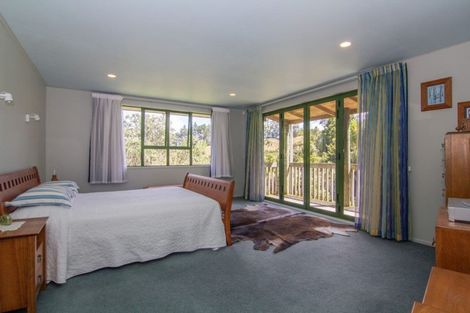 Photo of property in 156 Shanks Road, Helensville, 0875