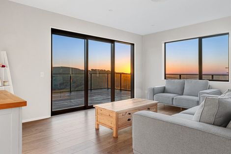 Photo of property in 206 Penruddock Rise, Westmorland, Christchurch, 8025