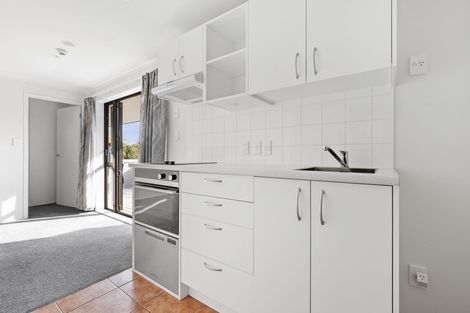 Photo of property in 17a/30 Westward Ho, Glen Eden, Auckland, 0602