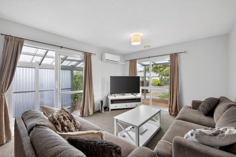 Photo of property in 1/81 Maces Road, Bromley, Christchurch, 8062