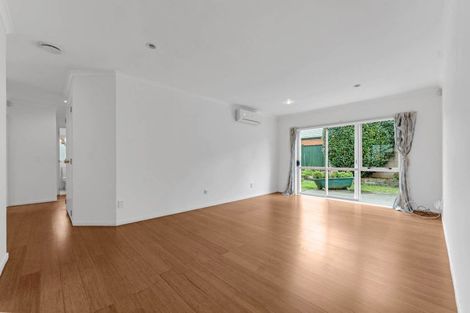 Photo of property in 16 Drummond Drive, Ranui, Auckland, 0612