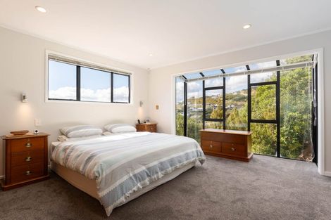 Photo of property in 9 Furneaux Grove, Whitby, Porirua, 5024