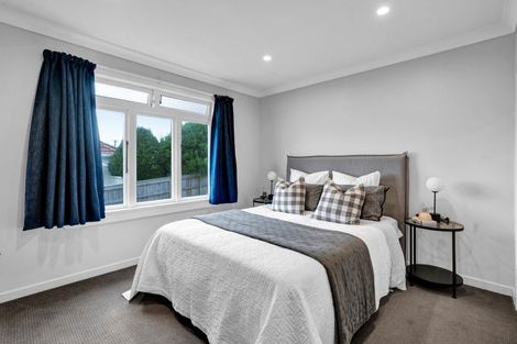 Photo of property in 106 Seaview Road, Westown, New Plymouth, 4310