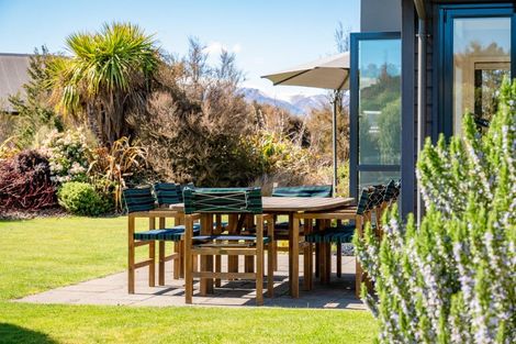 Photo of property in 10 Matheson Crescent, Albert Town, Wanaka, 9305