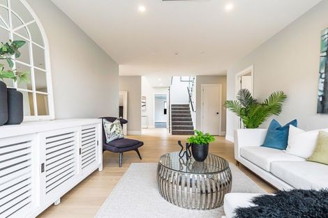 Photo of property in 17 Arawaru Avenue, Wainui, 0992